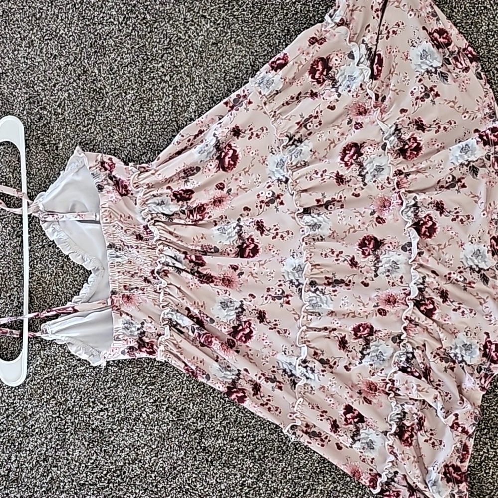 Dress - Picture 2 of 3